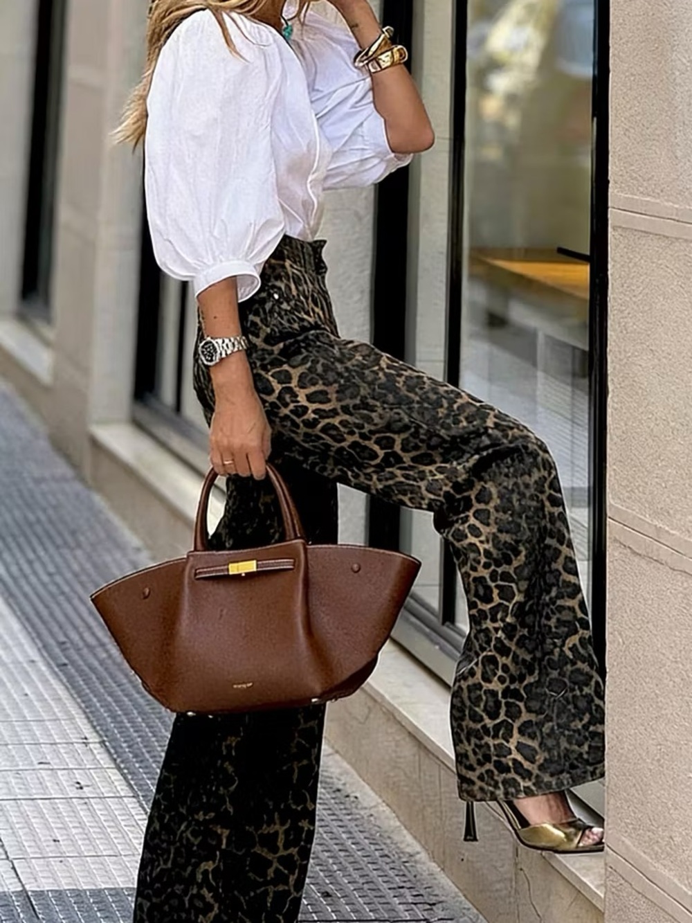 J. McLaughlin Leopard Print brocade pant in Brown and Black